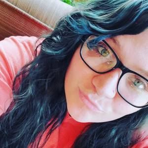 Meet your Posher, Deedee